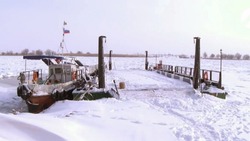 Из-за подвижки льда в Астраханской области не работает ряд паромных переправ