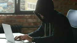 Как распознать антироссийского тролля