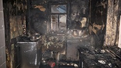 В Астрахани два человека погибли на пожаре 