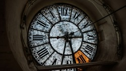 Башенные часы Астраханского кремля отсчитывают время уже 110 лет