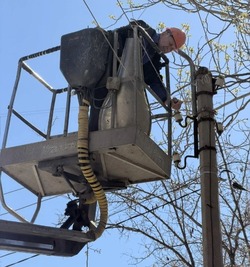 Астраханские улицы становятся светлее