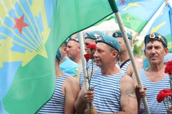 В Астрахани прошло патриотическое мероприятие в честь 95-летия ВДВ