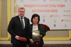 Игорь Бабушкин наградил астраханских предпринимателей