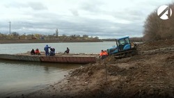 В Красноярском районе Астраханской области восстанавливают понтон