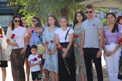 В Астрахани почтили память погибших в теракте на Кировском рынке