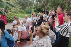 «Сказки на траве» продолжают радовать юных астраханцев