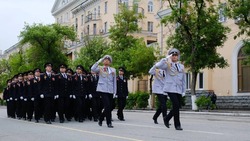 В Астрахани состоялось торжественное построение войск