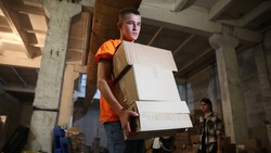 Астраханцы отправили в Курскую область 20 тонн гумпомощи