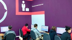 В Астраханском губернском техникуме изучают предпринимательство в новой мастерской