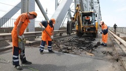 В Астрахани на Старом мосту продлили ограничение движения