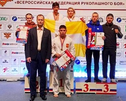 На первенстве России по рукопашному бою астраханцы завоевали 9 медалей