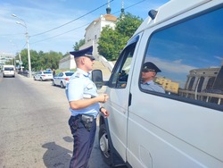 Астраханские полицейские проверили водителей общественного транспорта
