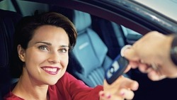 ВТБ: в январе выдачи автокредитов в России выросли более чем на 14 %