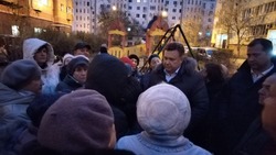 Мэр Астрахани встретился с жильцами домов по улице Куликова