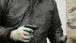 Астраханец применил насилие и похитил телефон
