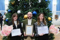 Астраханских журналистов и печатников наградили в День российских СМИ