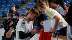 В Астрахани футбольные команды боролись за «Кубок друзей Кротова»