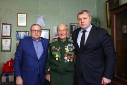 Игорь Бабушкин навестил астраханского участника Сталинградской битвы