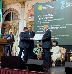 Астраханский учёный стал почётным профессором в Казахстане