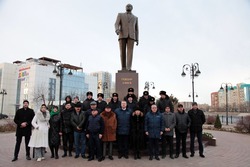 В Астрахани почтили память Гейдара Алиева