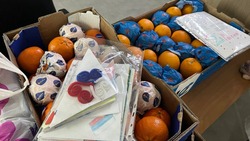 Астраханские общественники поздравили раненых бойцов с праздником