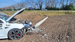 Энергетики просят астраханских водителей быть осторожнее вблизи ЛЭП