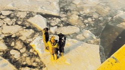 Бдительная астраханка предотвратила трагедию на льду 