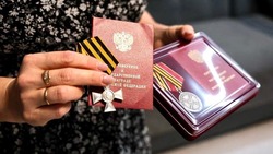 Игорь Мартынов и Ринат Аюпов навестили семью участника СВО