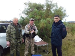 Пропавших туристов в Астраханской области нашли спасатели МЧС