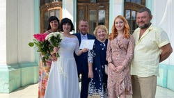 В Астрахани прошла свадьба беженцев из Мариуполя