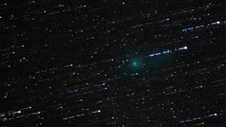 Зелёная комета украсила небо Астрахани