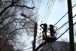 В Кировском районе Астрахани проводят ремонт на электросетях