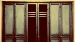 У астраханца из шкафа похитили 200 тысяч рублей