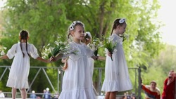 В Астрахани в честь Дня Весны и Труда прошёл праздничный концерт