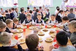 В Астраханской области выберут лучшую школьную столовую
