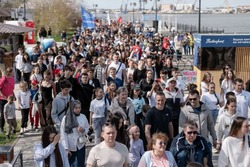 Три тысячи астраханцев прошли по 10 тысяч шагов 