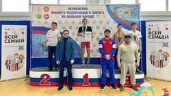 Астраханцы победили в первенстве ЮФО по вольной борьбе