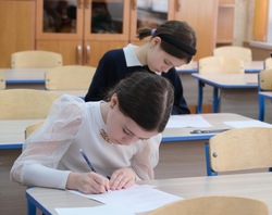 В Астрахани прошла первая муниципальная олимпиада для учеников младших классов 