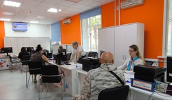 Около 300 родителей несовершеннолетних нашли работу через астраханскую службу занятости