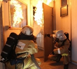 В Астраханской области с пожаром боролись 11 человек