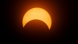 Астраханцы могут 25 октября посмотреть частное солнечное затмение