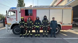 В Астрахани из горящей пятиэтажки спасли 15 человек