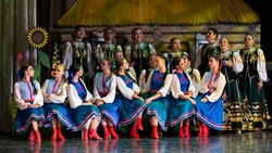 Астраханский государственный ансамбль песни и танца отмечает 15-летие