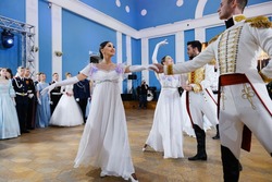 Татьянин день в Астрахани отметили студенческим балом