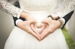 В Астраханской области в «зеркальную» дату заключили брак 105 пар
