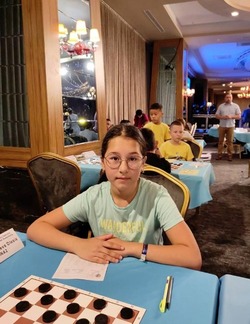 Астраханка победила в первенстве мира по шашкам-64