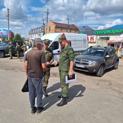 Астраханский мобильный пункт набрал добровольцев из ЛНР