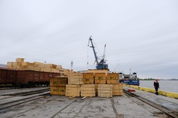 Грузооборот астраханских морских портов за два месяца этого года составил 434 тыс. тонн