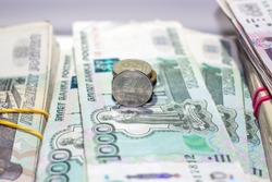 Астраханцы могут обналичивать деньги на кассах магазинов
