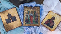 Астраханец украл четыре дорогостоящие иконы и спрятал их в камышах
